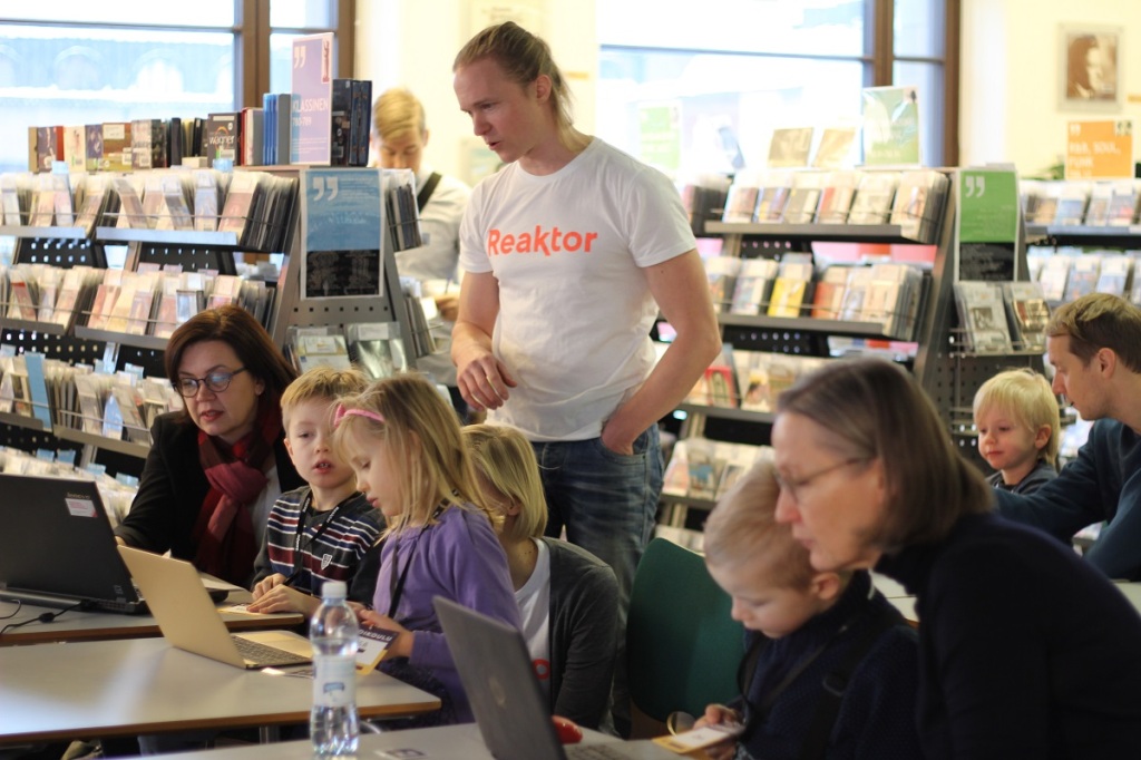 リアクター社内やヘルシンキの図書館など、一般に開放して無料で開催されるコーディコウル
